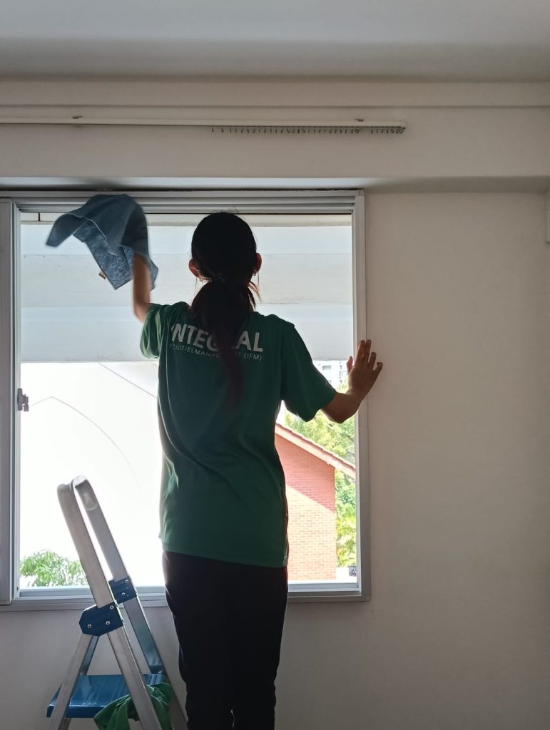 Signs Your Building Needs Professional Facility Management Services